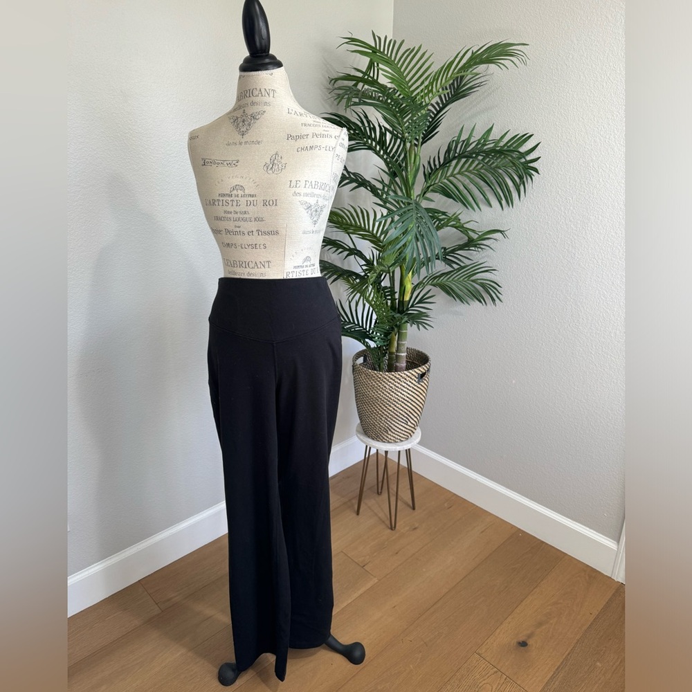 Extra High Rise Slim Boot Cut Active Pants